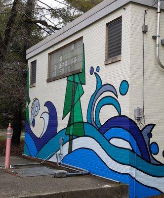 Alice Carter Place Mural 2020 by Ess McKee