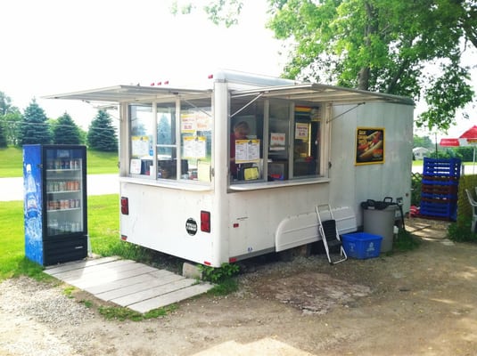 Lefty's Chicago Style Hot Dogs