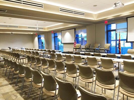 State-of-the-art AV and modern decor make up our 2 ballrooms, 7 meeting spaces and 29 combineable rooms.