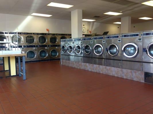 Mac Cleaners & Laundromat