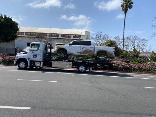 Towing near me handle off-road vehicles with no problem.