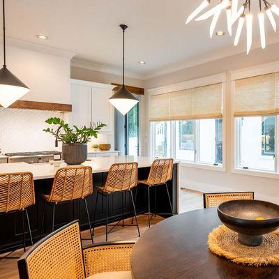 Talk about texture! This incredible kitchen sports a dazzling array of mixed materials, such as rattan and wood, so naturally...