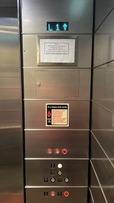 1995 Montgomery hydraulic elevator