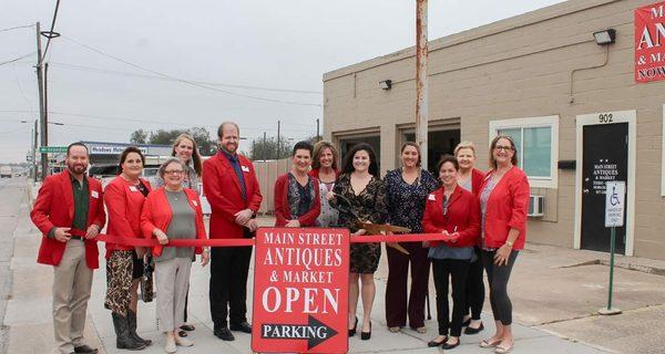 Shop Downtown Cleburne