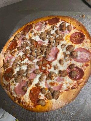 Meatlovers pizza