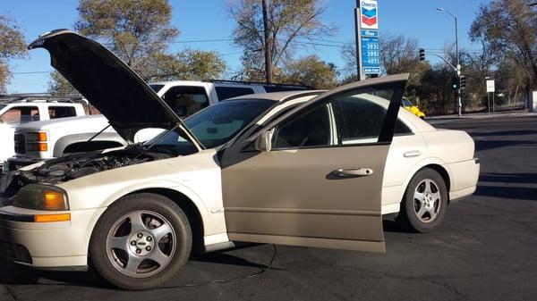 My 2000 lincoln getting a smog check at Howard's!! Fast friendly service!!!