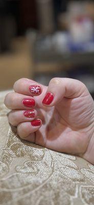 Beautiful holiday nails!