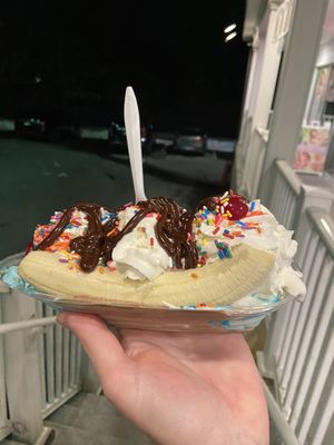 Banana Split (3 Scoops)