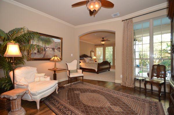 Amazing sitting room inside master bedroom