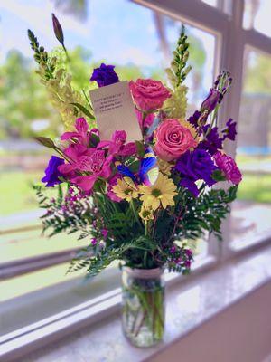 My sister sent me this beautiful Mother's Day arrangement!!! Just gorgeous!