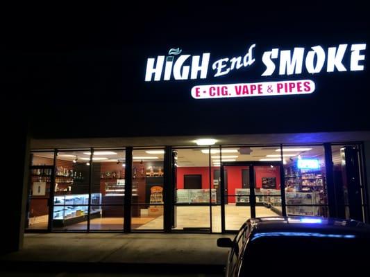 High End Smoke Ecig and Vapes Now OPen