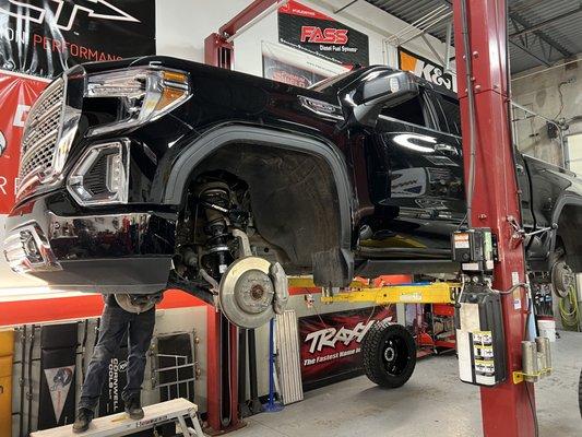 Lift Kit on 2019 GMC Sierra Denali