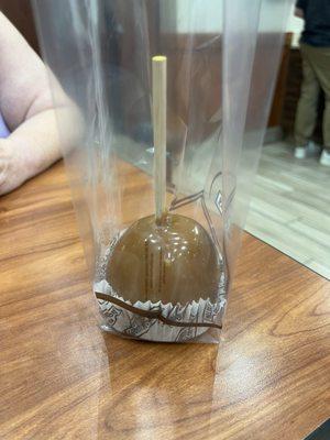 Caramel apple