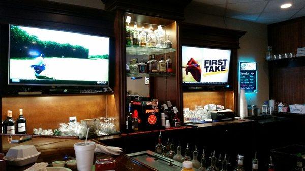 Tvs around the bar