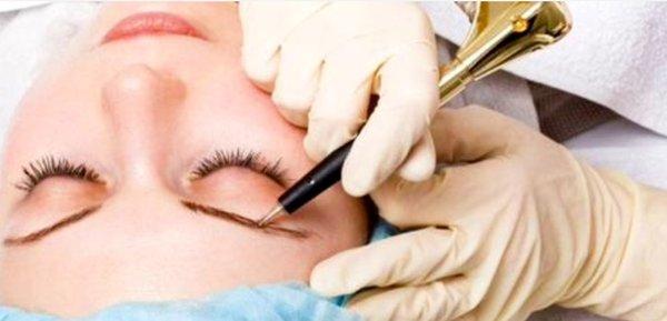 Permanent Makeup for brows, eyeliner and lips. Licensed, certified, and insured.