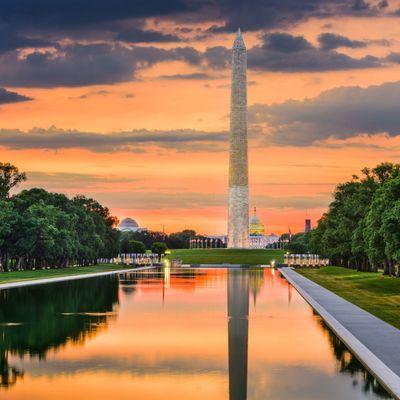 Washington Monument at Dusk - Book our private bike tour at night to experience it!