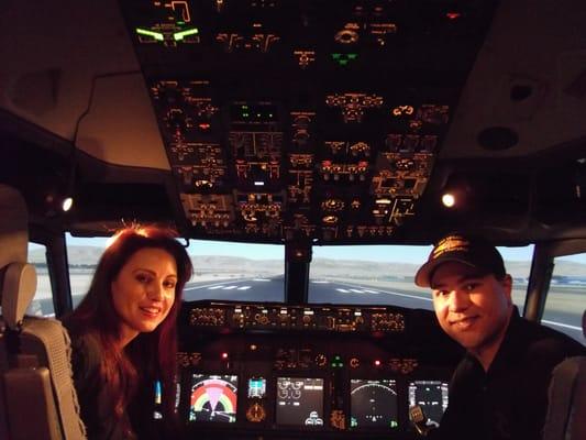 Lori and Brett, B737NG