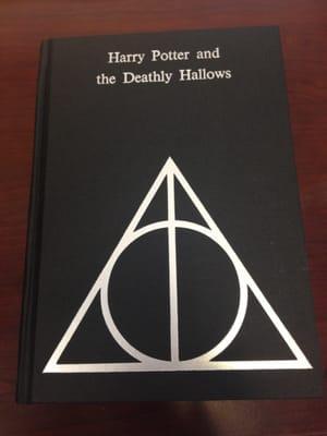 This cover was created to replace the existing soft cover of the final book in the series Harry Potter.