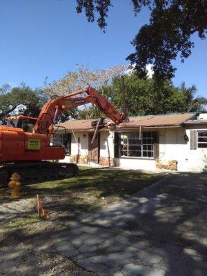 We tear down ugly houses!