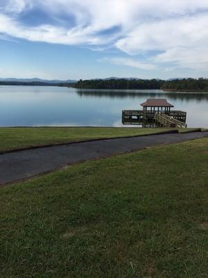 another view of the lake