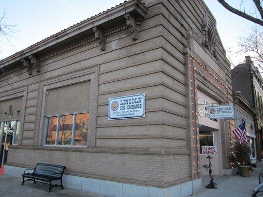 Originally built as the Bank of Lincoln, circa 1910