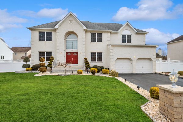 Sold in South Plainfield, NJ for $876,900