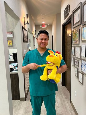 Tyler has been a dental assistant for over 5 years.