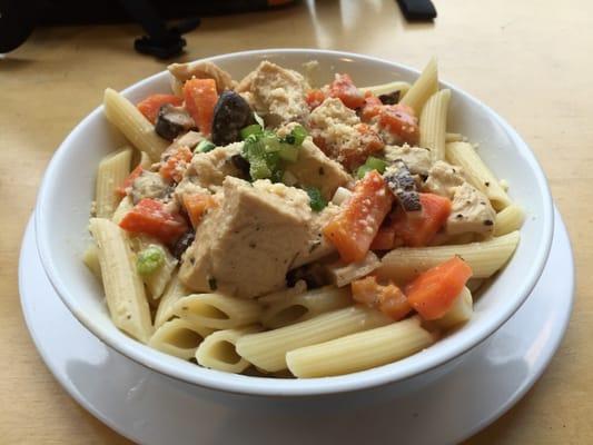 Chicken a la king special on a bed of penne ($7.95)