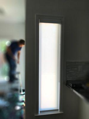 Using Hinter Douglas Designer Roller Shade for this narrow window in a Morden Kitchen.  Clean , Simple and Functional.