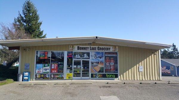 A small grocery store with big ambitions. Proudly serving the Bonney Lake Community