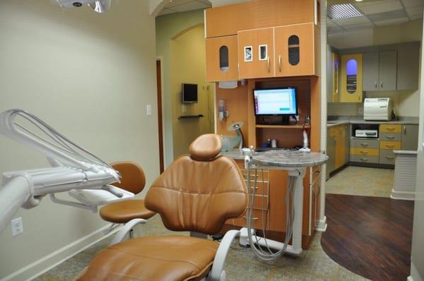 Relaxing atmosphere and advanced technology in our dental exam rooms.