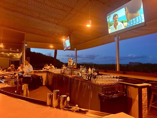 The bar and ocean view