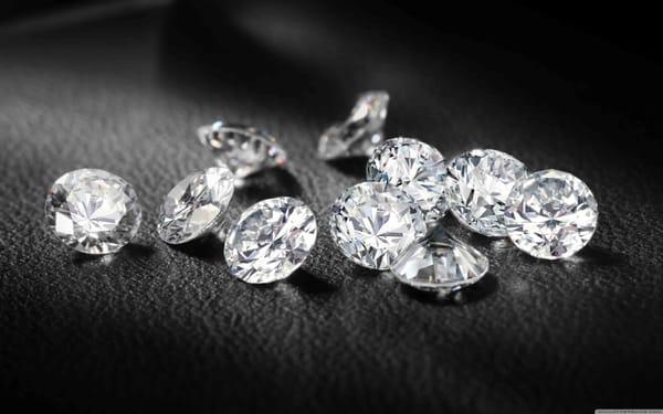 BEST PRICING ON LOOSE DIAMONDS.