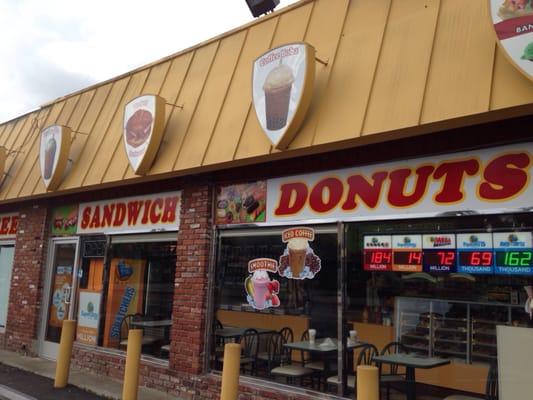 super fresh donuts!  and lots of Lucky Lotto winners!