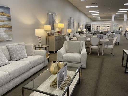 Raymour & Flanigan Furniture and Mattress Store