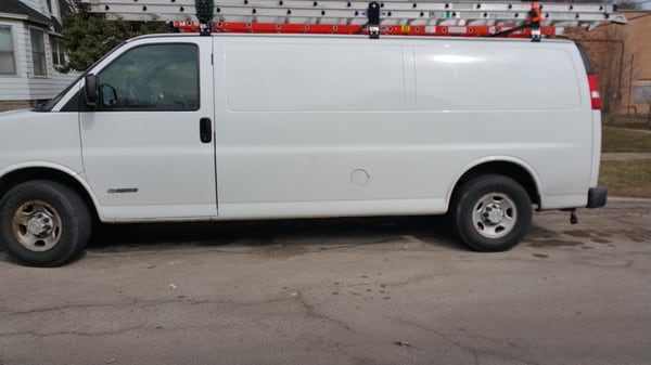 06 Chevy cargo van 2500