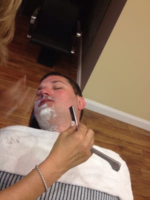 Straight razor shave