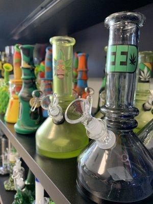 Glass pipes, bongs, torch's accessories and More!