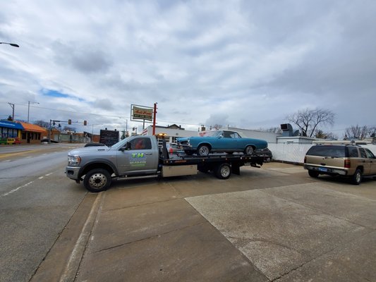 T.H. Towing & Recovery