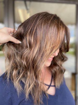 Warm balayage & root touch up