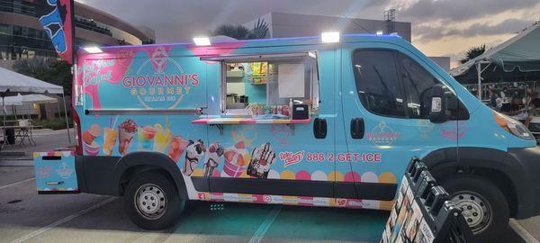 Giovanni's Gourmet Italian Ice Food truck