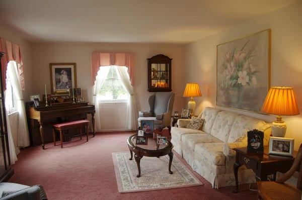 This pink sitting room was fine for the homeowner, but in order to appeal to the greatest number of potential buyers, there n...