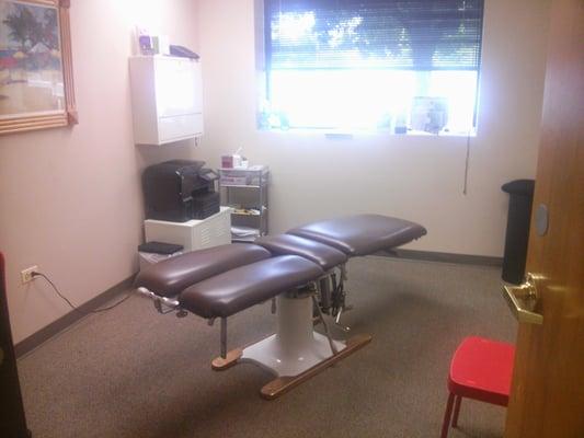 Chiropractic room at Lakewood