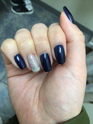 Nice & deep navy blue nails