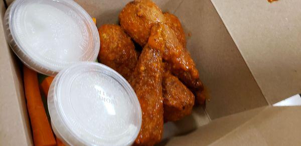 Wings with Boss Sauce