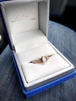 Engagement ring white and rose gold