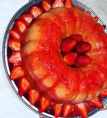 strawberry chocoflan ...!!