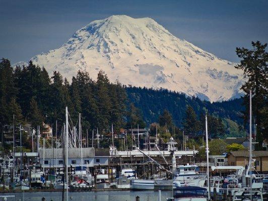 Adult Outpatient Treatment & Adolescent Treatment in the shadow of Mt. Rainier.