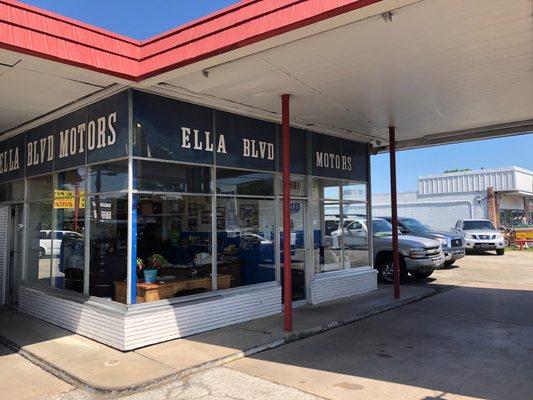 Ella Blvd Motors