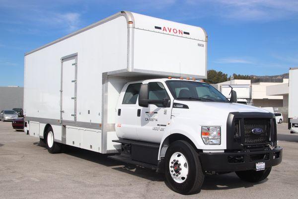 24 foot 5 Ton box truck with hydraulic liftgate